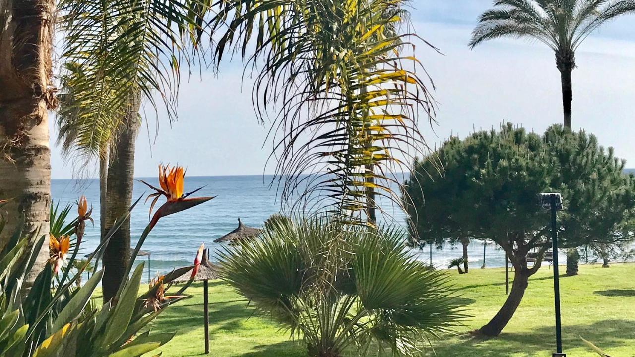 Mi Capricho 3-5 Beachfront- Apartment With Sea Views In Costa Del Sol Sitio de Calahonda Kültér fotó