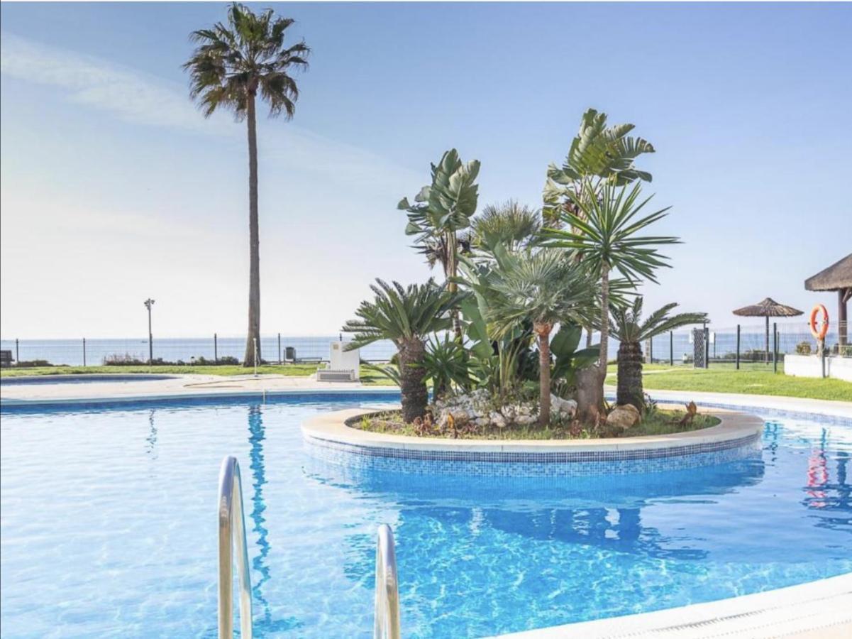 Mi Capricho 3-5 Beachfront- Apartment With Sea Views In Costa Del Sol Sitio de Calahonda Kültér fotó